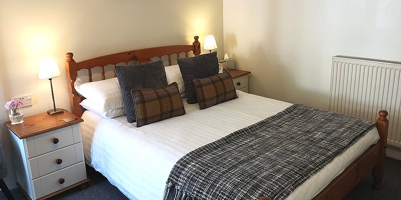 Image of bedroom at Norwood Guest House Balloch